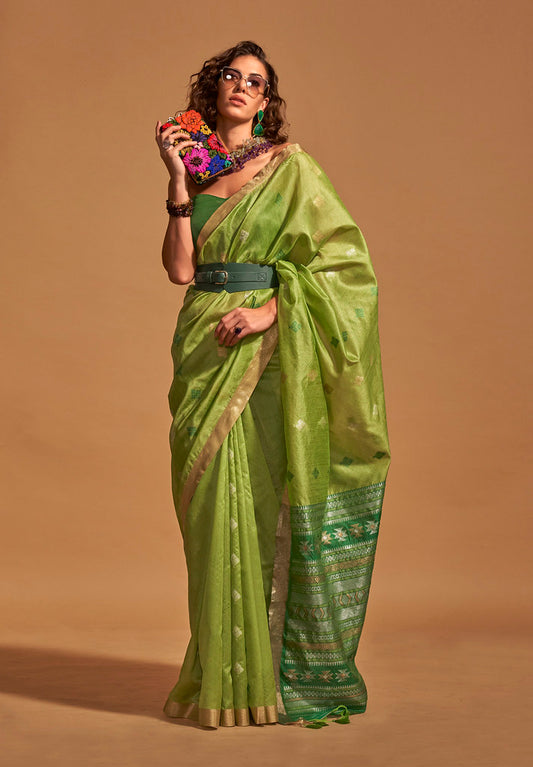 Green Handwoven Silk Jacquard Woven Saree With Blouse