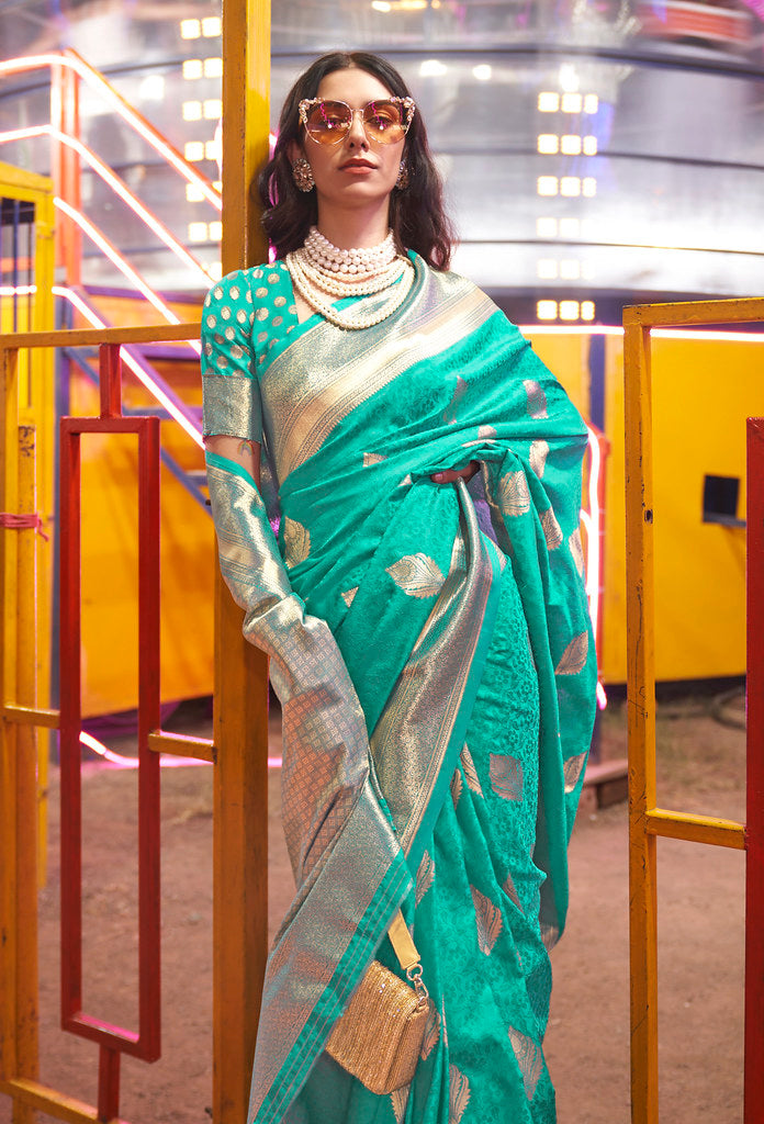 Rama Banarasi Silk Jacquard Woven Saree With Blouse
