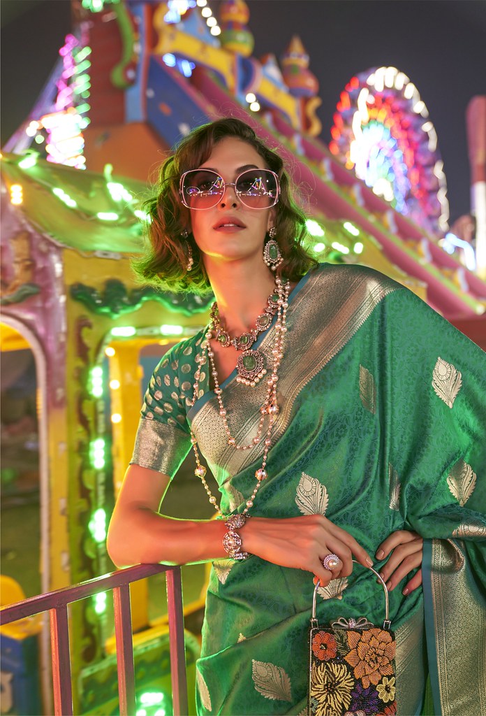 Green Banarasi Silk Jacquard Woven Saree With Blouse